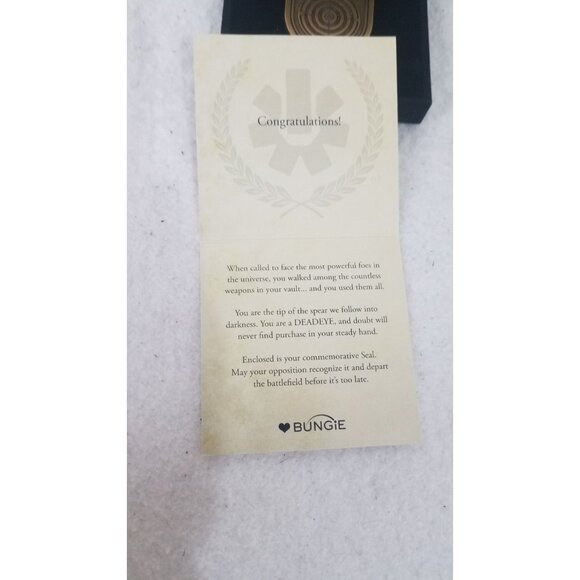 Destiny 2 Deadeye Seal Pin Bungie Rewards Medallion RARE RETIRED - Picture 2 of 4